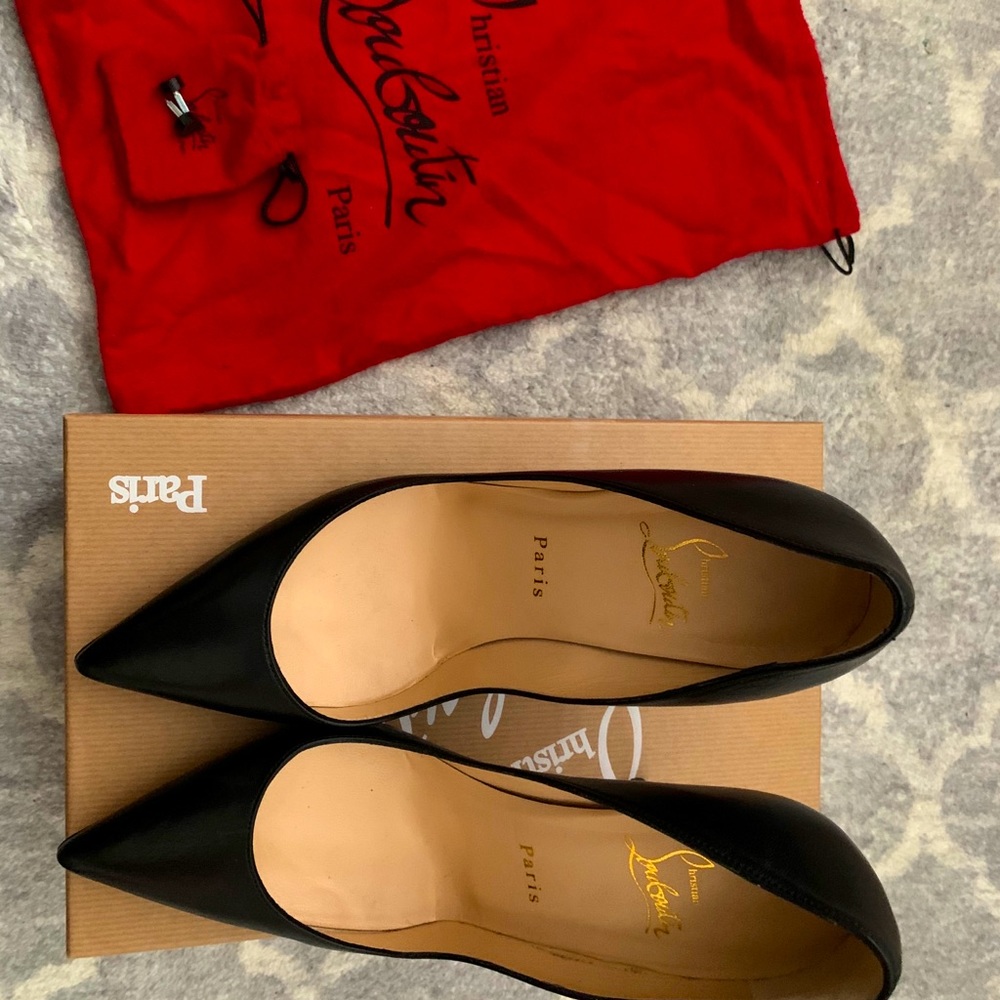 Christian Louboutin Apostrophy Pump